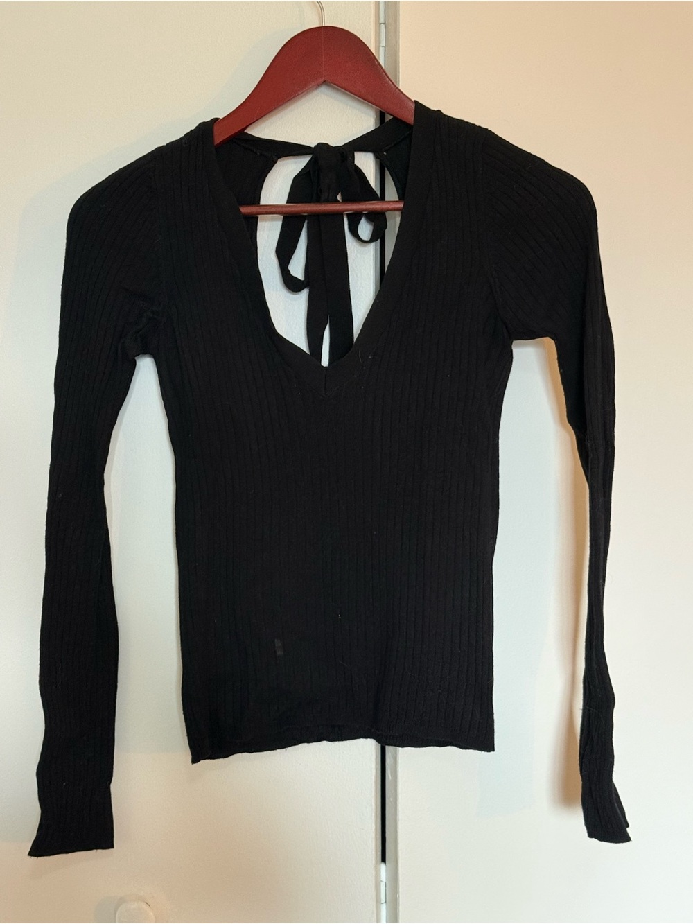 Stradivarius Black Ribbed Long-Sleeve Open Tie-Back
